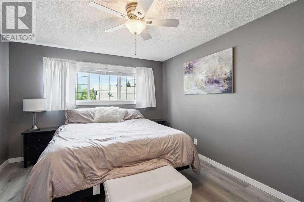 1336 154 Avenue SW, Calgary, Alberta