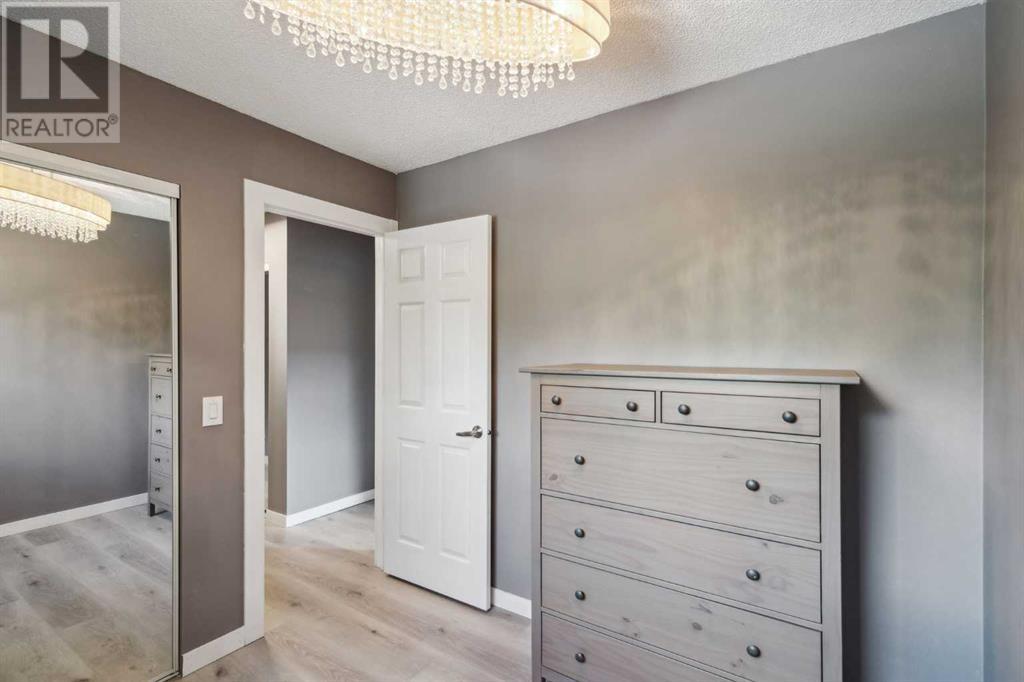Single Family House for Sale in   Avenue SW Millrise Calgary 