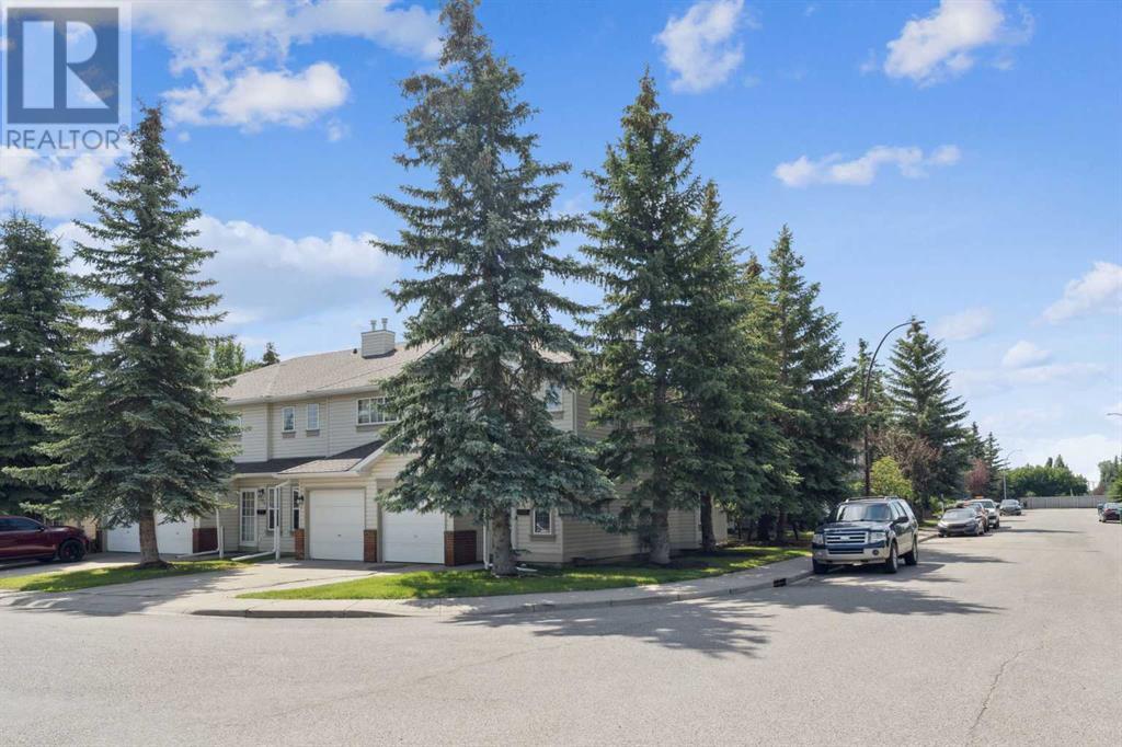 Single Family House for Sale in   Avenue SW Millrise Calgary 