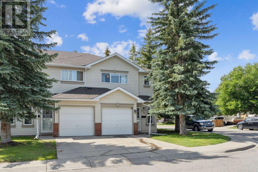 Single Family House for Sale in   Avenue SW Millrise Calgary 