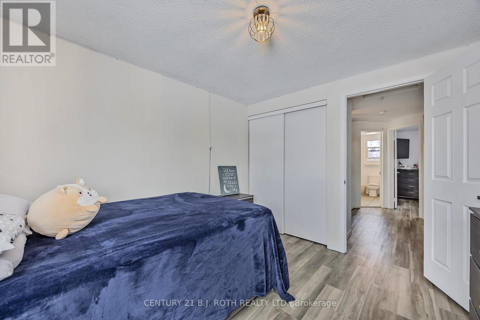 Single Family House for Sale in  WALLACE DRIVE Barrie (Northwest) 