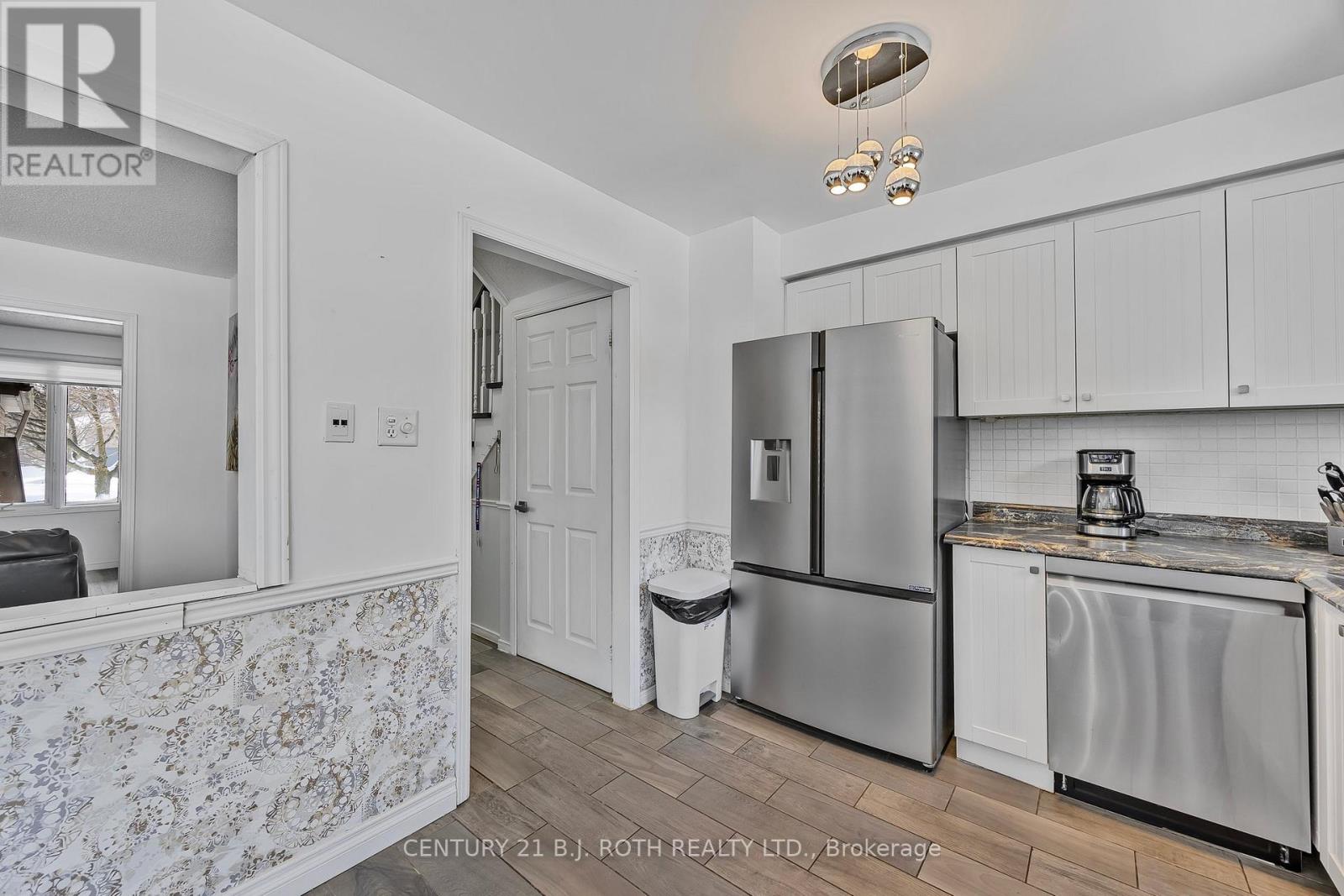 Single Family House for Sale in  WALLACE DRIVE Barrie (Northwest) 