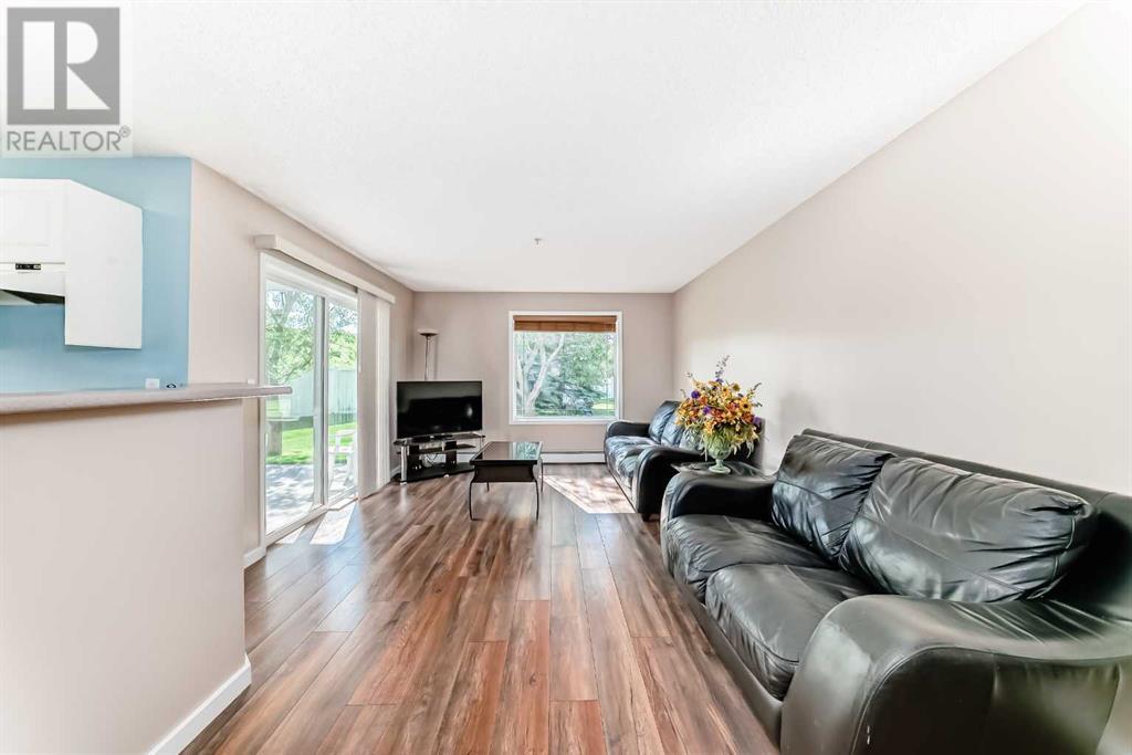 Single Family House for Sale in   Tuscarora Manor NW Tuscany Calgary 