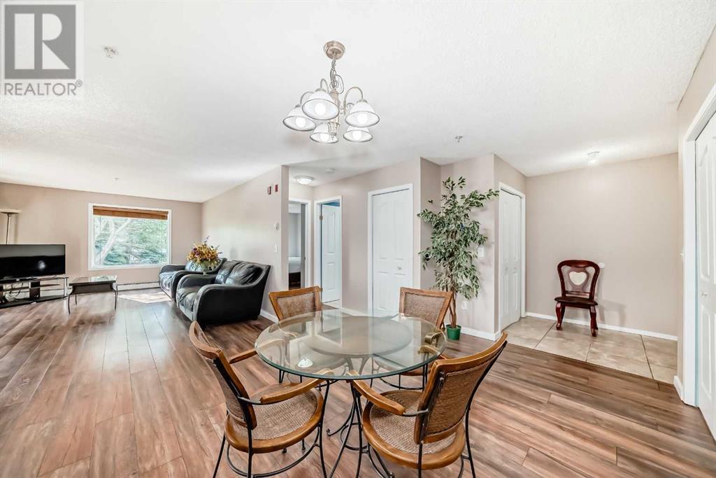 Single Family House for Sale in   Tuscarora Manor NW Tuscany Calgary 