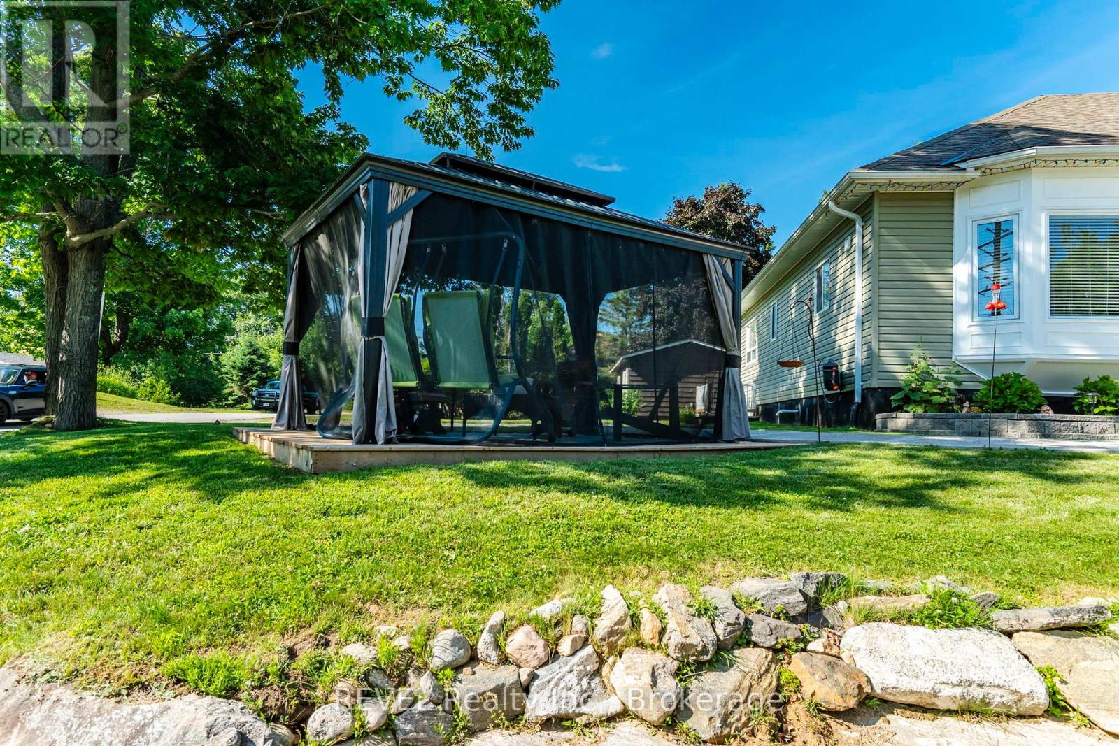 Photo 15 of 1006 River Street, Muskoka Lakes ON