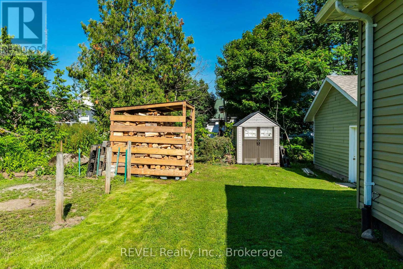 Photo 33 of 1006 River Street, Muskoka Lakes ON