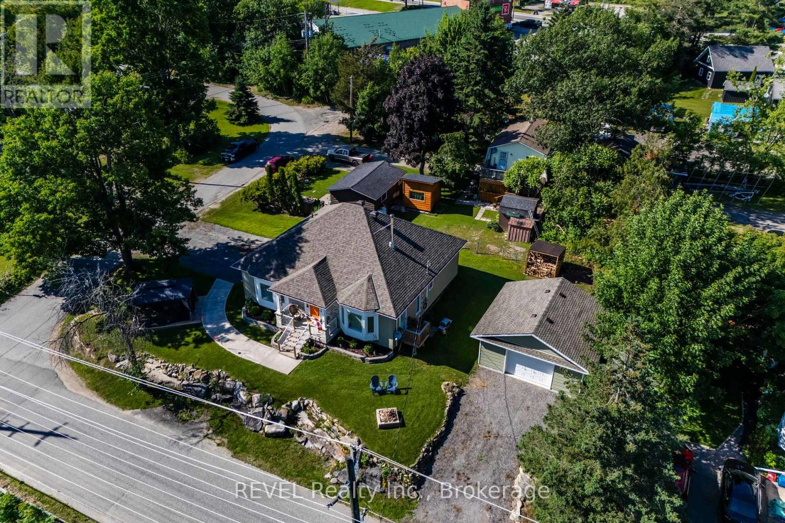 Photo 12 of 1006 River Street, Muskoka Lakes ON