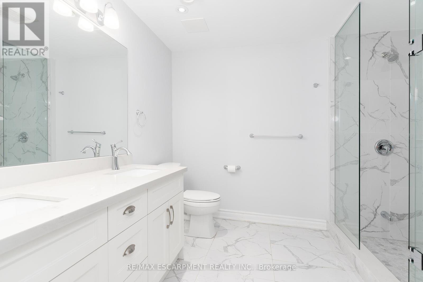 Photo 6 of 270 Farr Street, Pelham ON