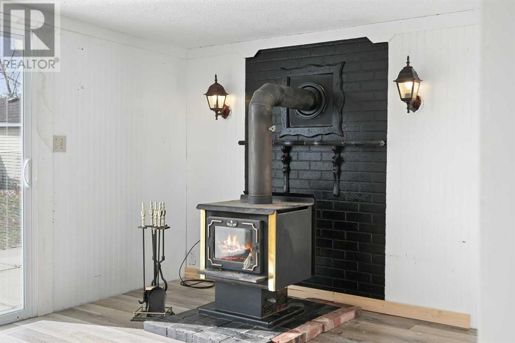 Single Family House Bungalow for Sale in  MABBOTT Road Rosedale Drumheller 