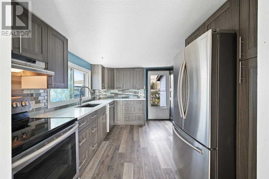 Single Family House Bungalow for Sale in  MABBOTT Road Rosedale Drumheller 