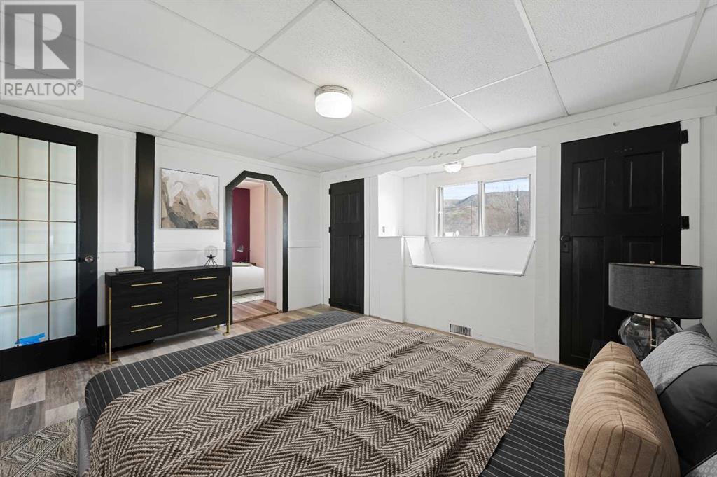 Single Family House Bungalow for Sale in  MABBOTT Road Rosedale Drumheller 