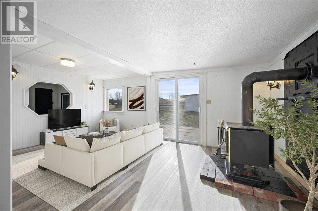 Single Family House Bungalow for Sale in  MABBOTT Road Rosedale Drumheller 