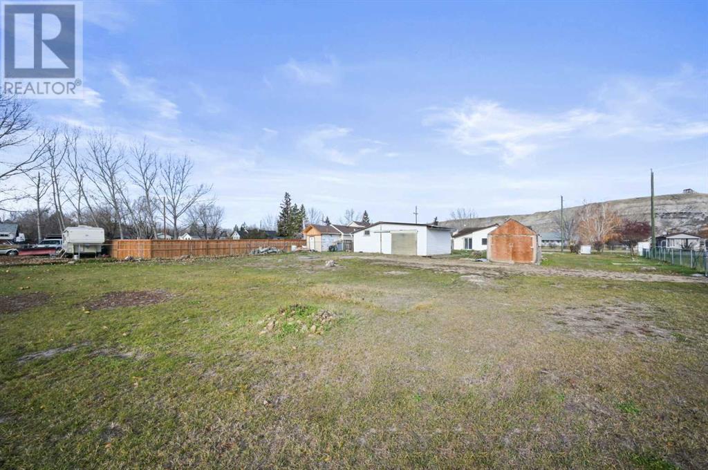Single Family House Bungalow for Sale in  MABBOTT Road Rosedale Drumheller 