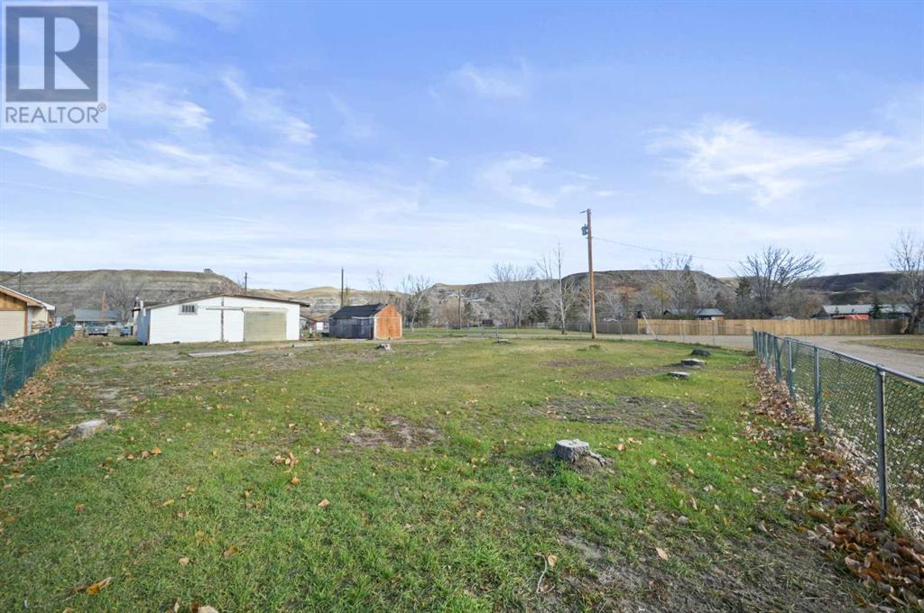 Single Family House Bungalow for Sale in  MABBOTT Road Rosedale Drumheller 