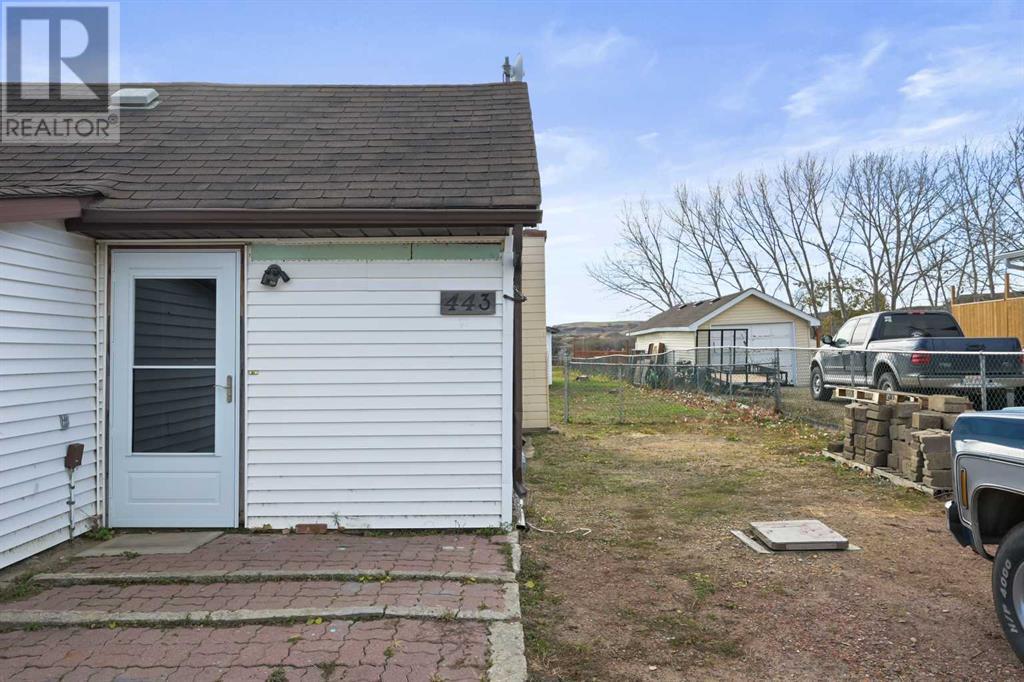 Single Family House Bungalow for Sale in  MABBOTT Road Rosedale Drumheller 