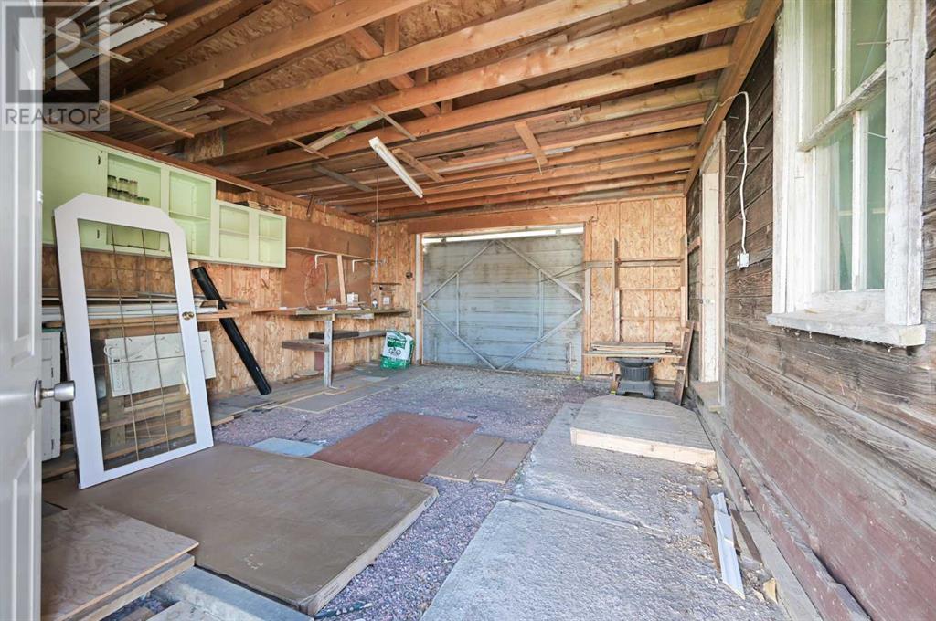 Single Family House Bungalow for Sale in  MABBOTT Road Rosedale Drumheller 