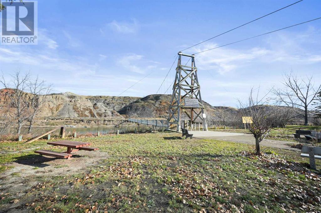Single Family House Bungalow for Sale in  MABBOTT Road Rosedale Drumheller 