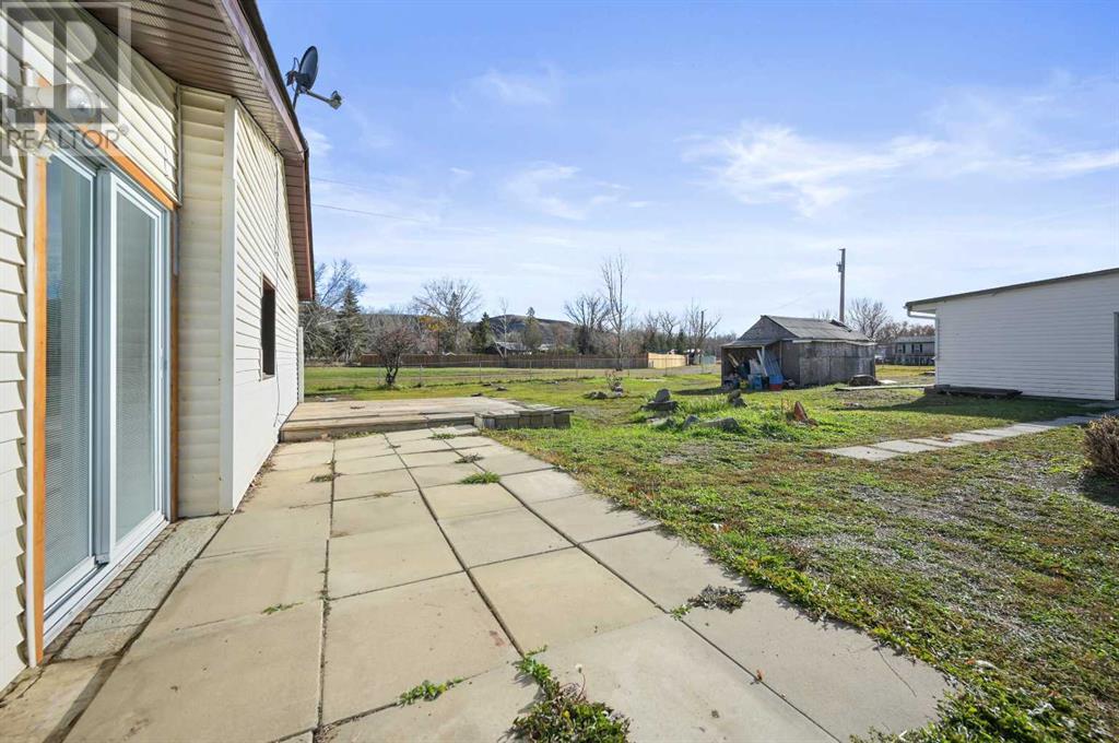 Single Family House Bungalow for Sale in  MABBOTT Road Rosedale Drumheller 
