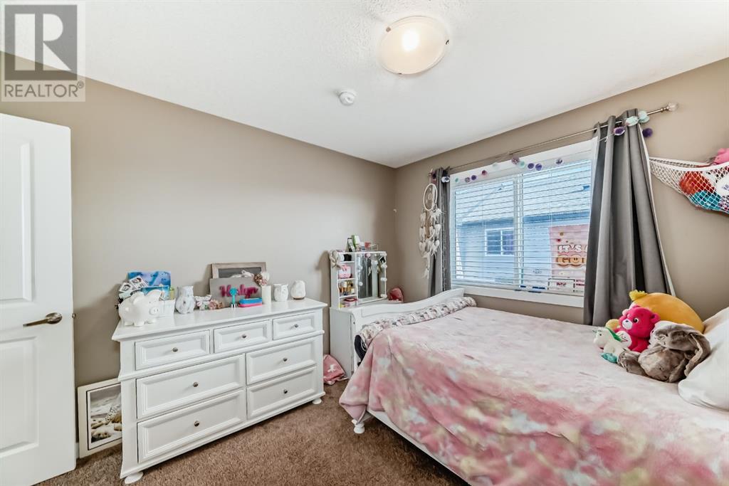 Photo 3 of 79 Lakes Estates Circle, Strathmore AB
