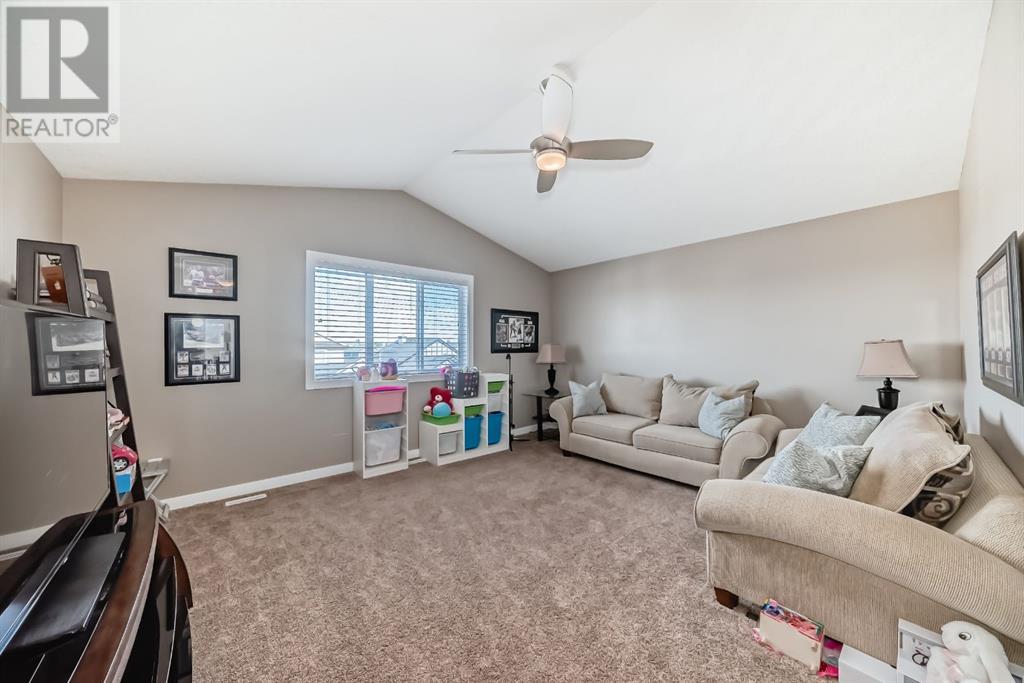 Photo 17 of 79 Lakes Estates Circle, Strathmore AB