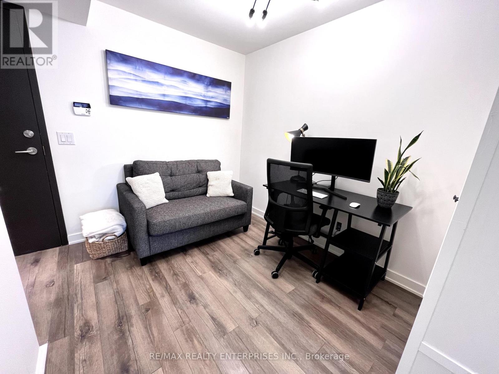 Photo 22 of Th 1 11 Superior Avenue, Toronto ON