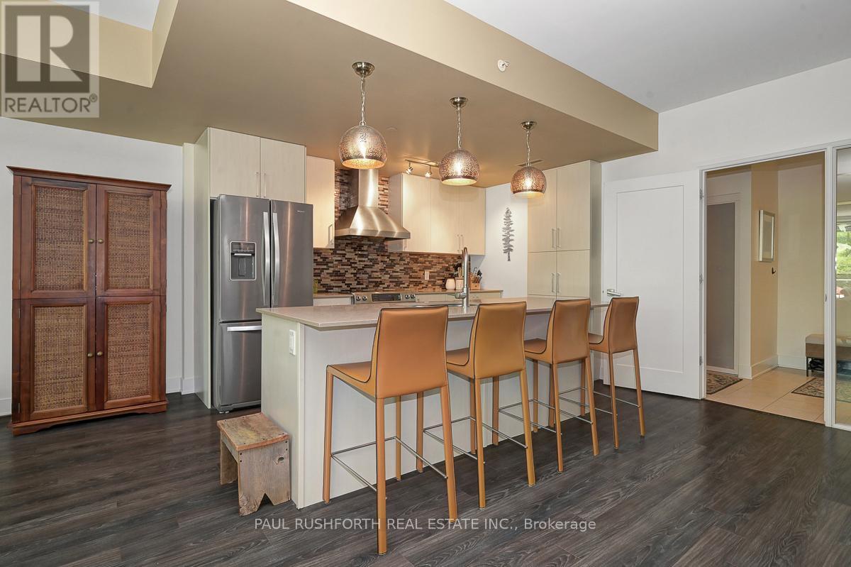 Photo 14 of 104 1035 Bank Street, Ottawa ON