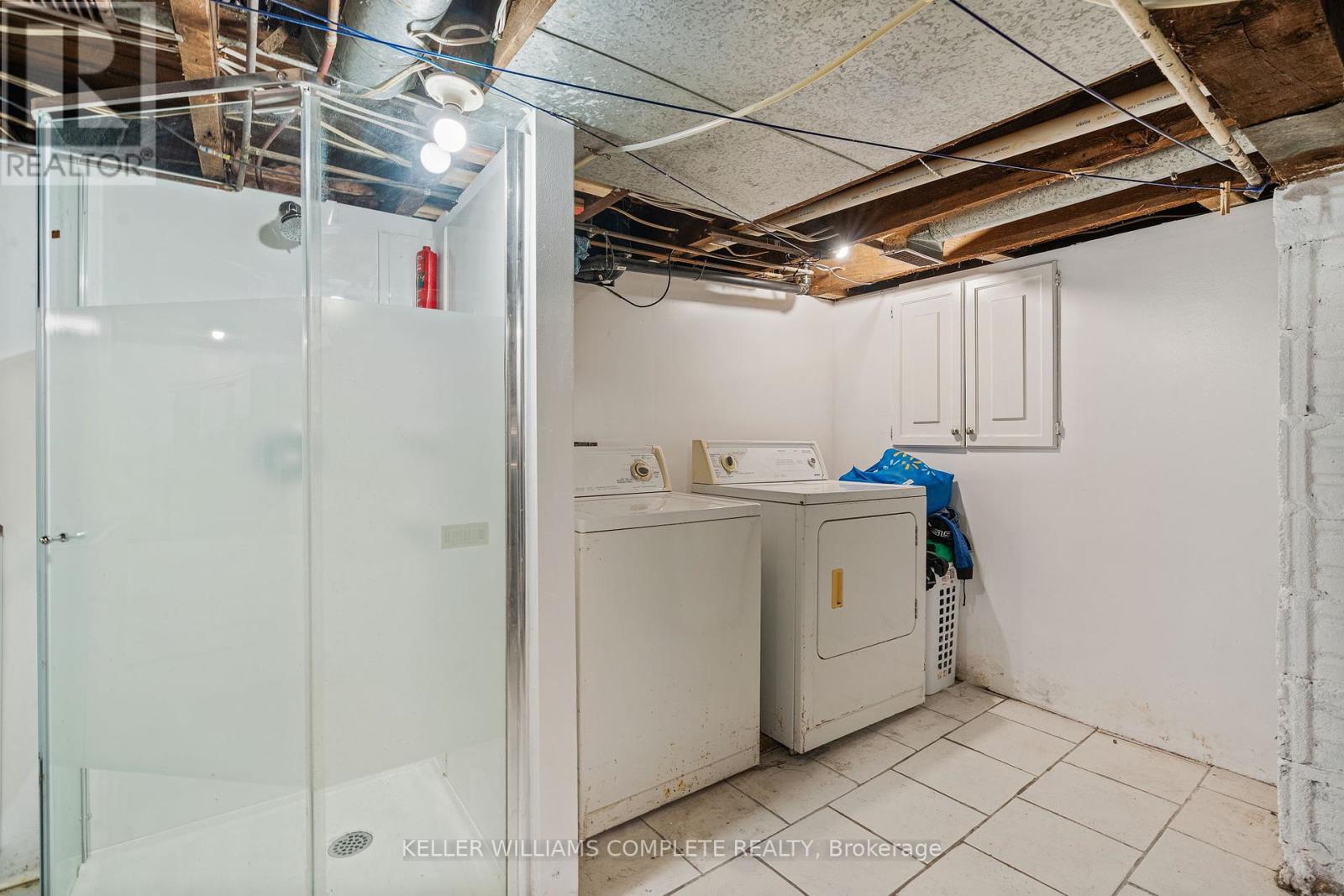 Photo 2 of 109 Sanford Avenue N, Hamilton ON