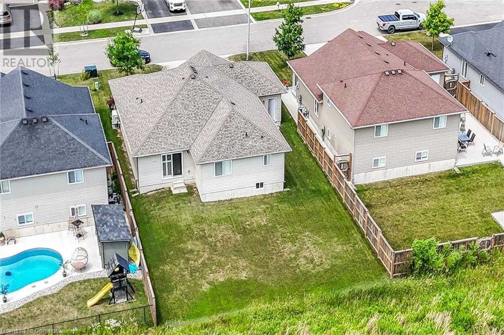 Photo 25 of 45 Helen Drive E, Hagersville ON