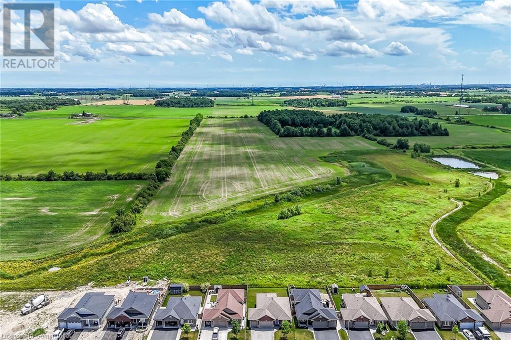 Photo 16 of 45 Helen Drive E, Hagersville ON