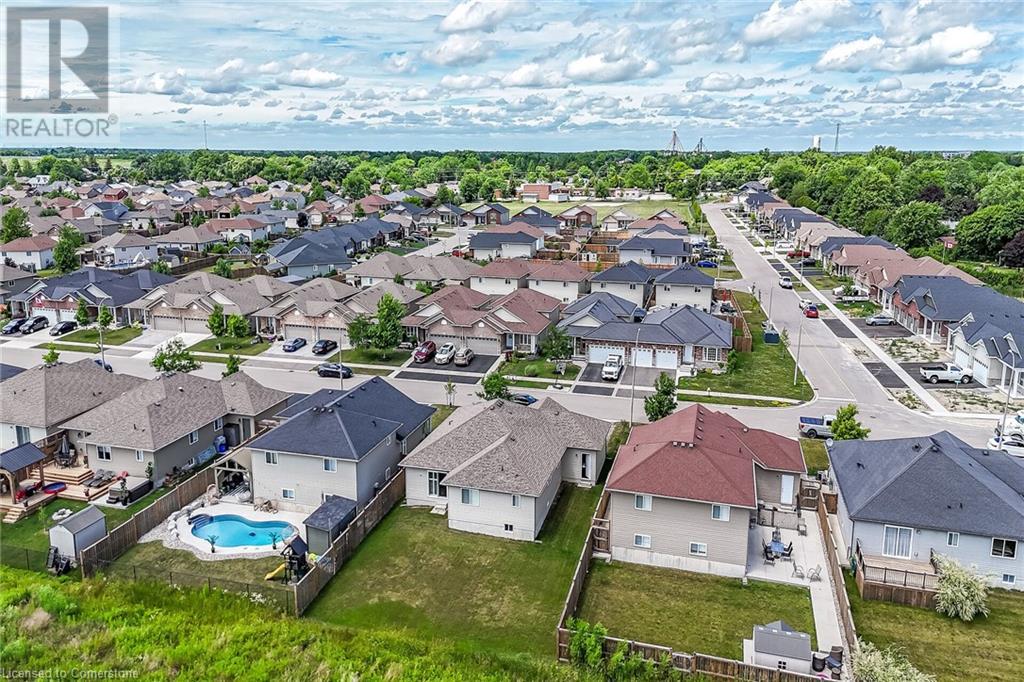 Photo 11 of 45 Helen Drive E, Hagersville ON