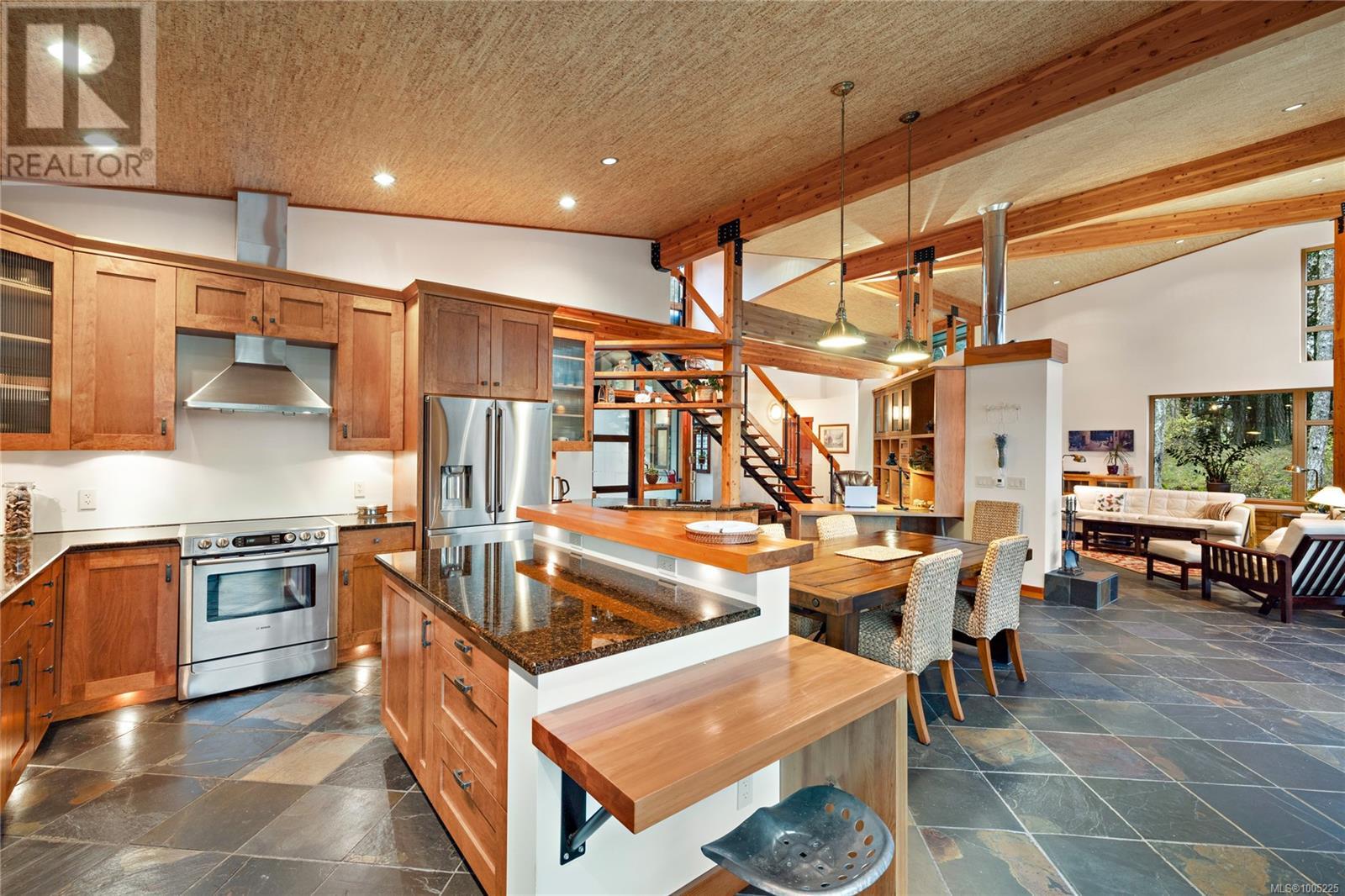 4985 Aho Rd, Ladysmith