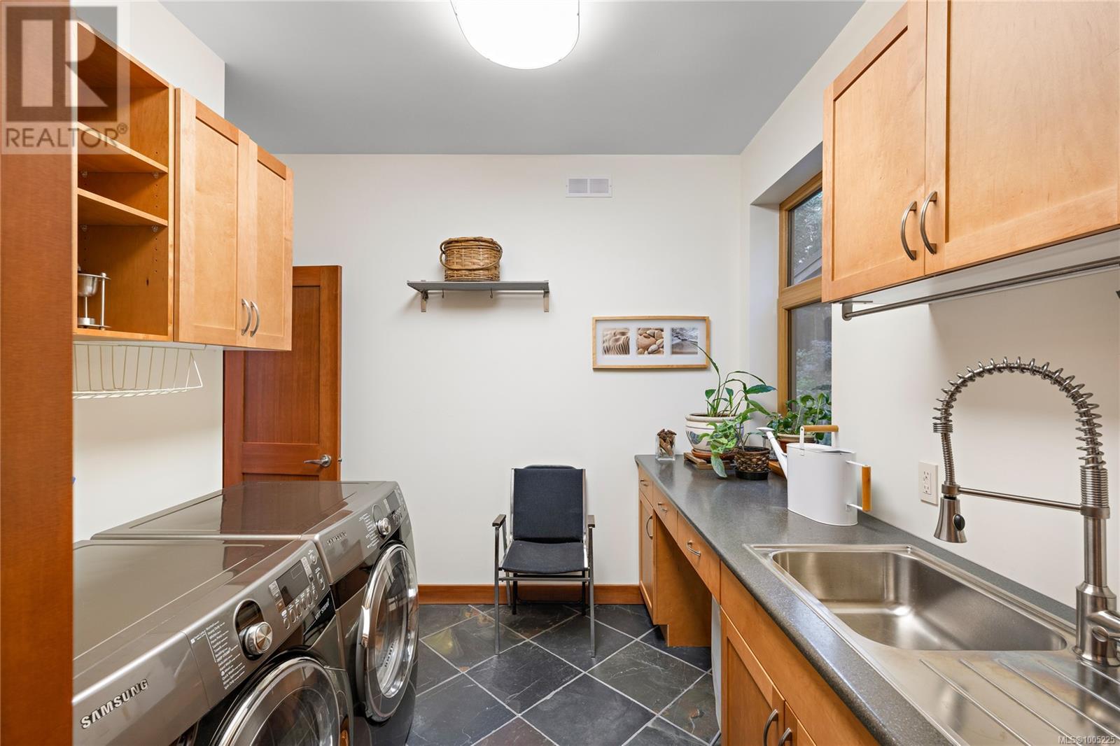 4985 Aho Rd, Ladysmith