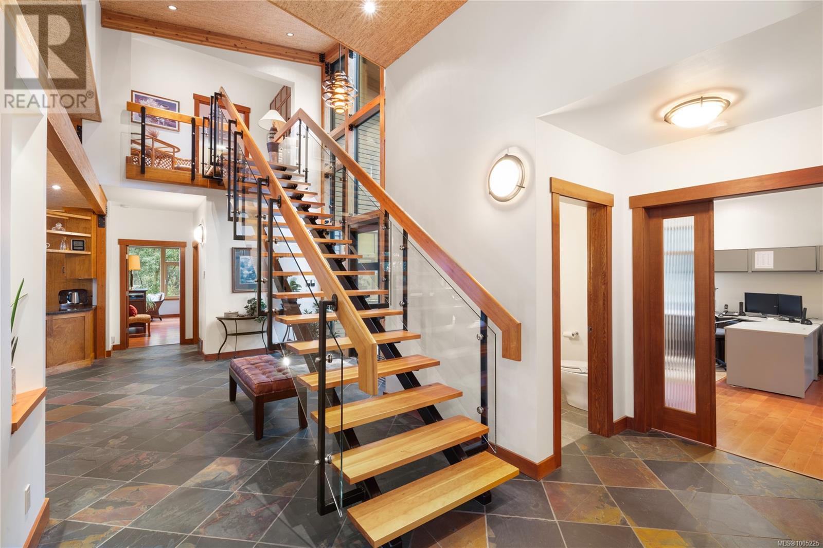 4985 Aho Rd, Ladysmith