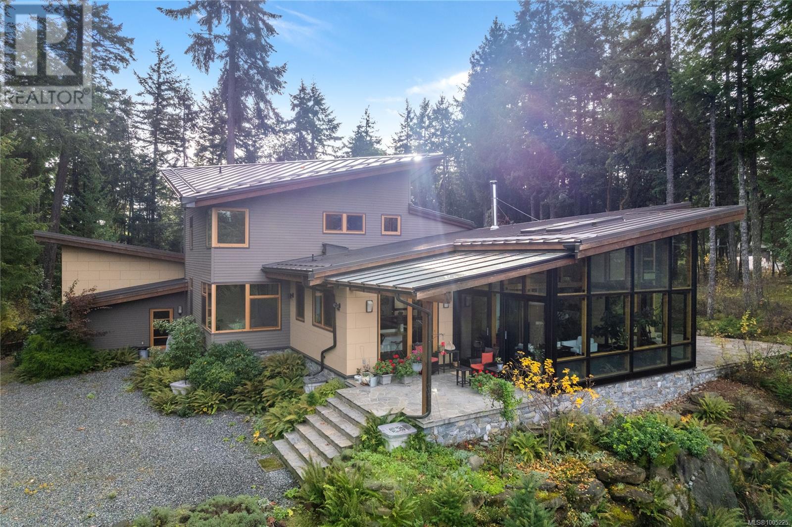 4985 Aho Rd, Ladysmith