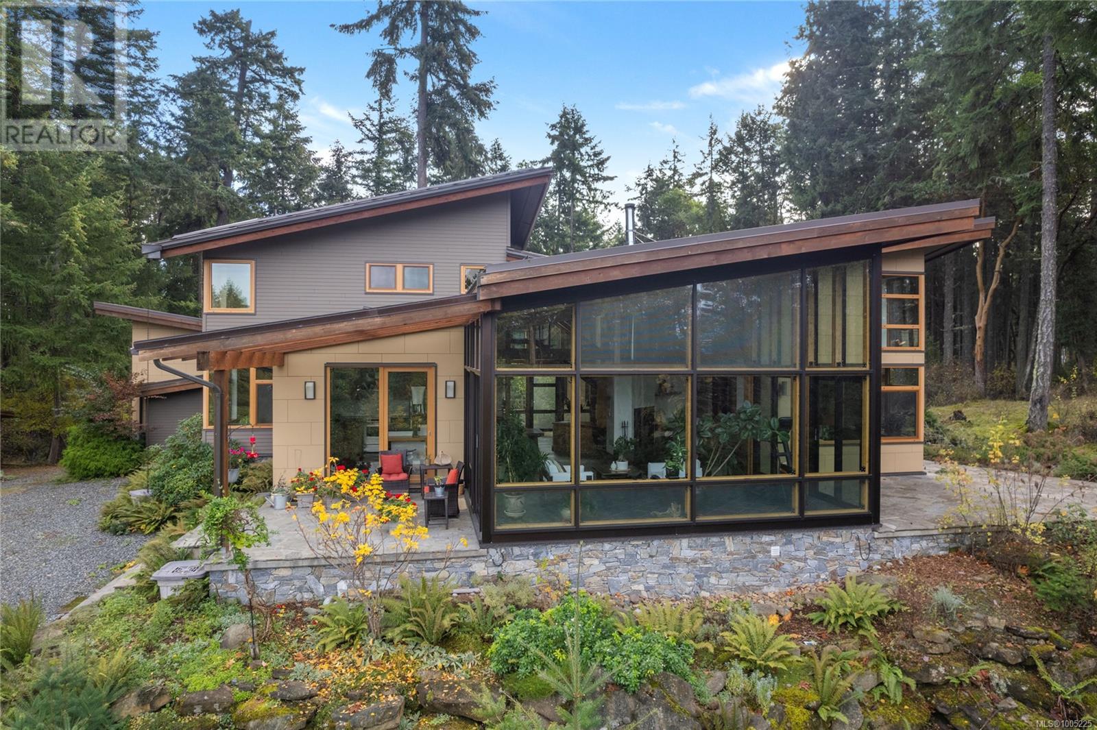 4985 Aho Rd, Ladysmith