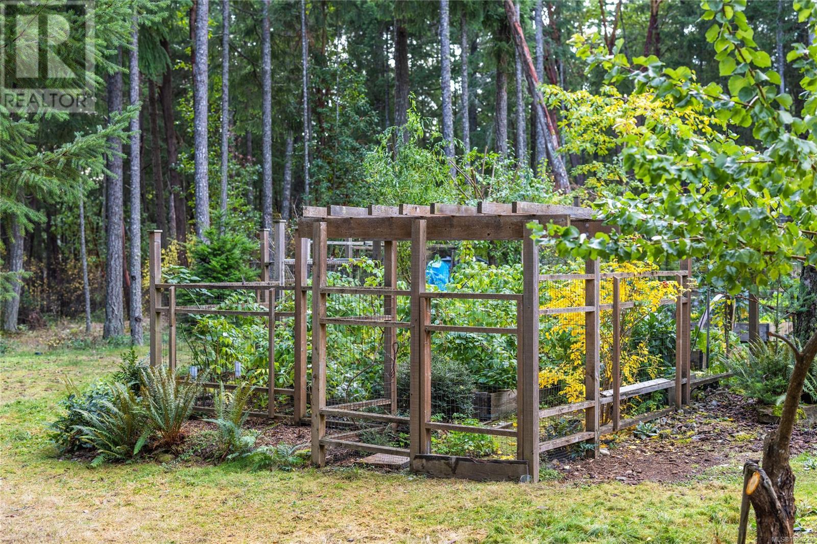 4985 Aho Rd, Ladysmith