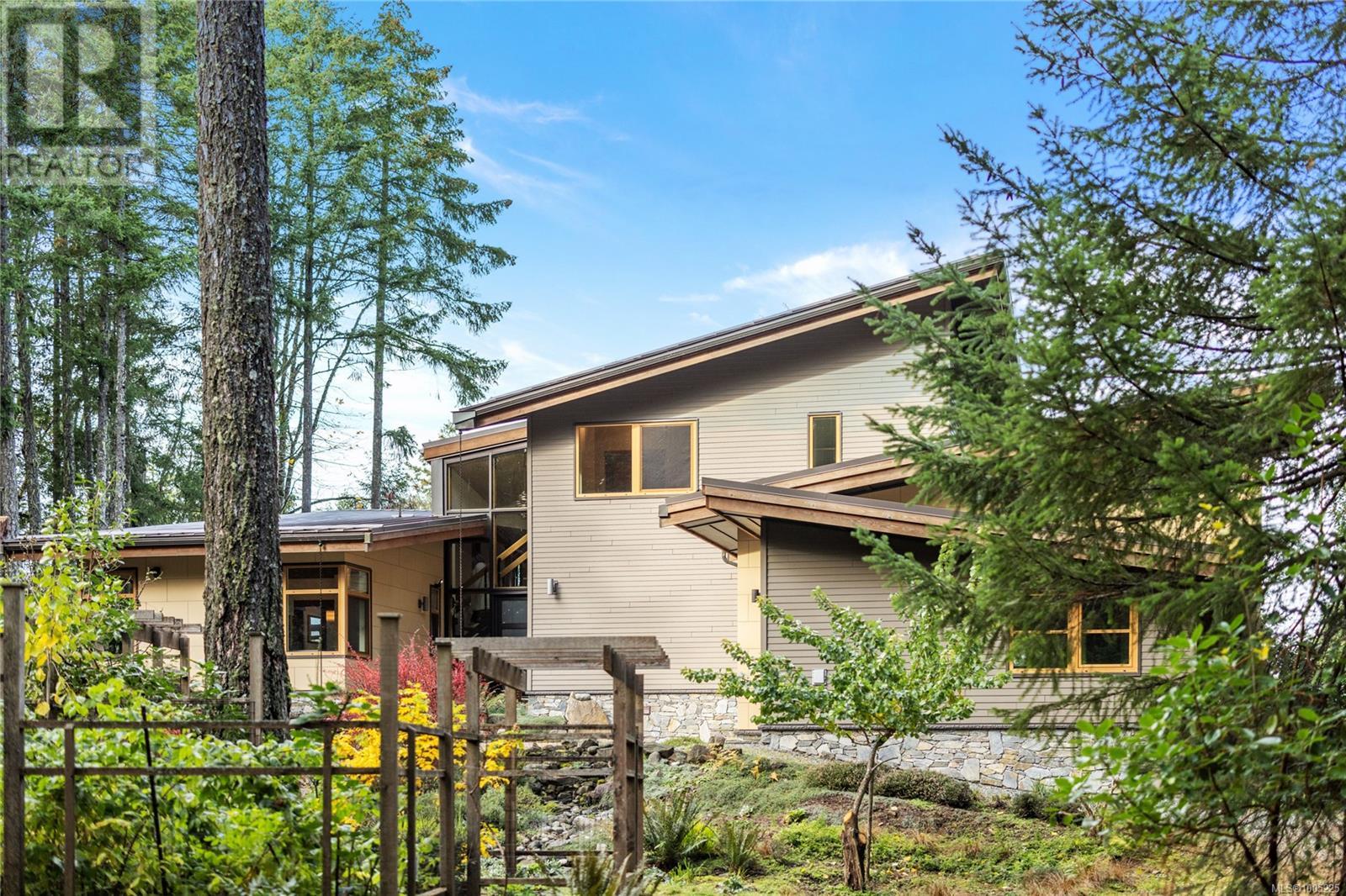 4985 Aho Rd, Ladysmith