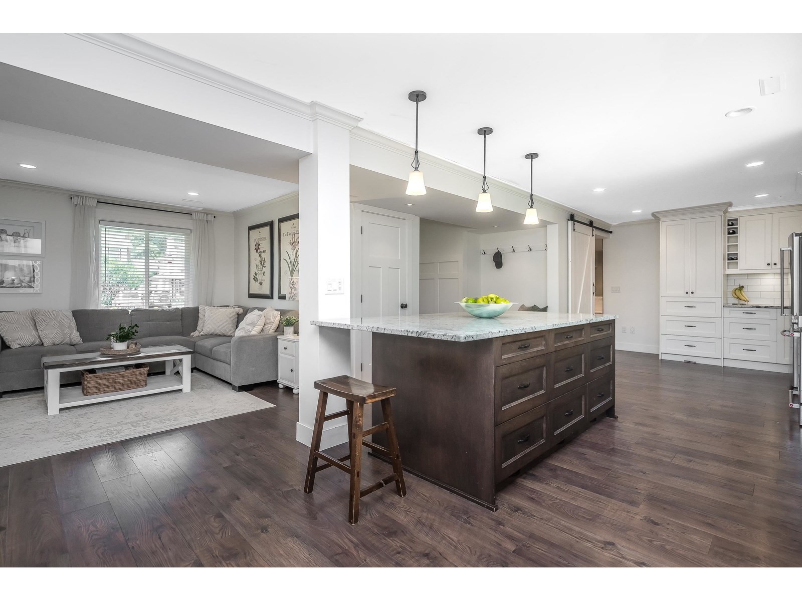 Photo 7 of 9358 209 B Street, Langley BC