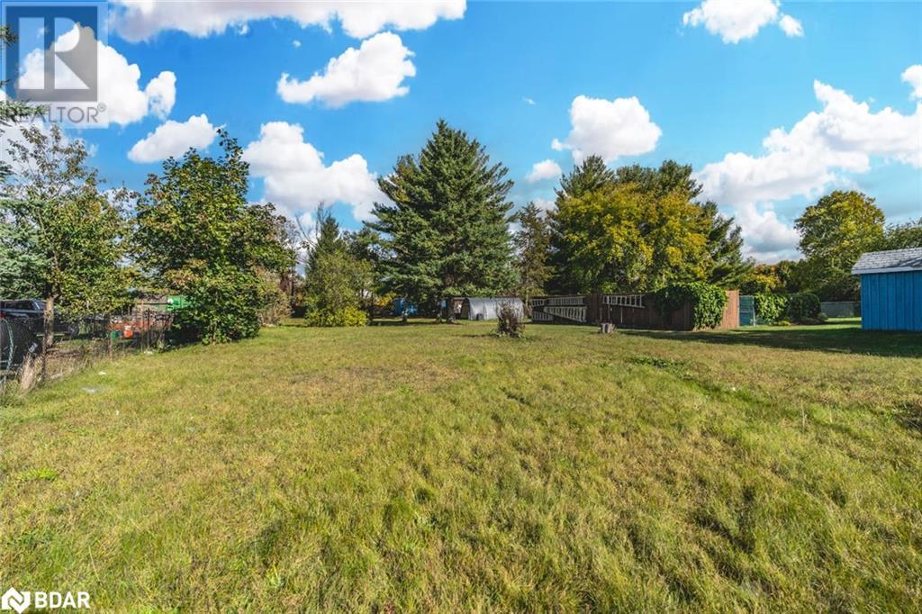 Photo 5 of 221 Phillips Street, Barrie ON