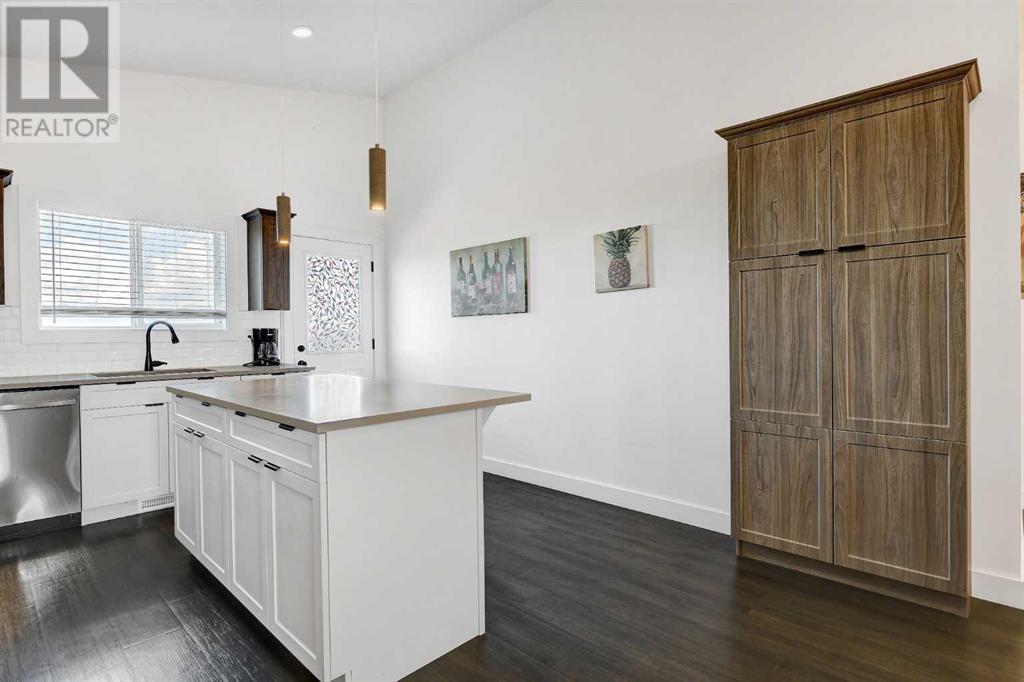 Single Family House Bi-level for Sale in   Avenue Westgate Grande Prairie 