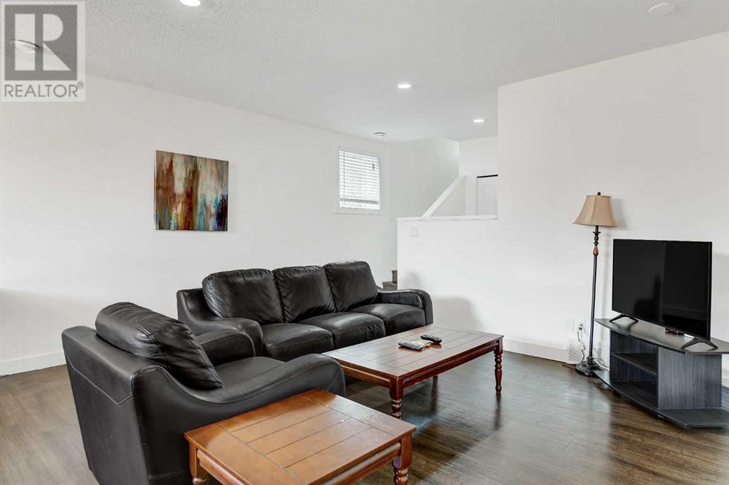 Single Family House Bi-level for Sale in   Avenue Westgate Grande Prairie 