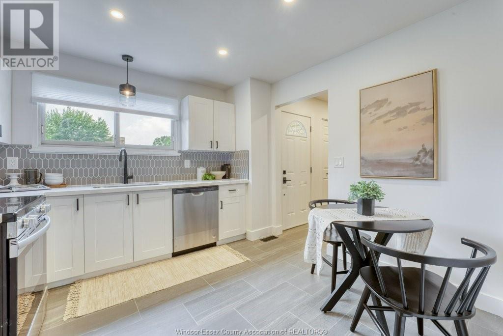 Photo 3 of 5520 Empress Unit 39, Windsor ON