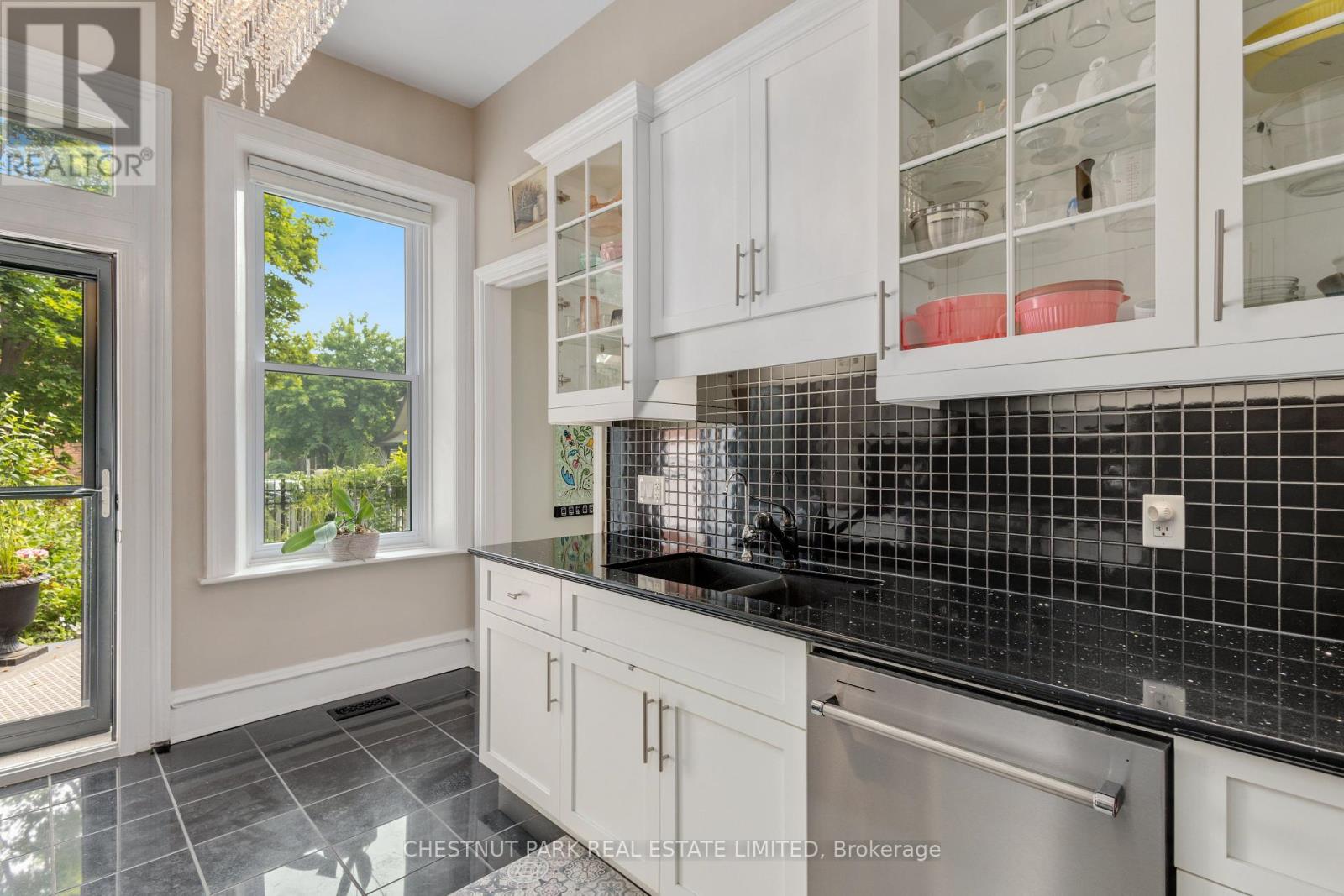 Photo 9 of 219 Charles Street, Belleville ON