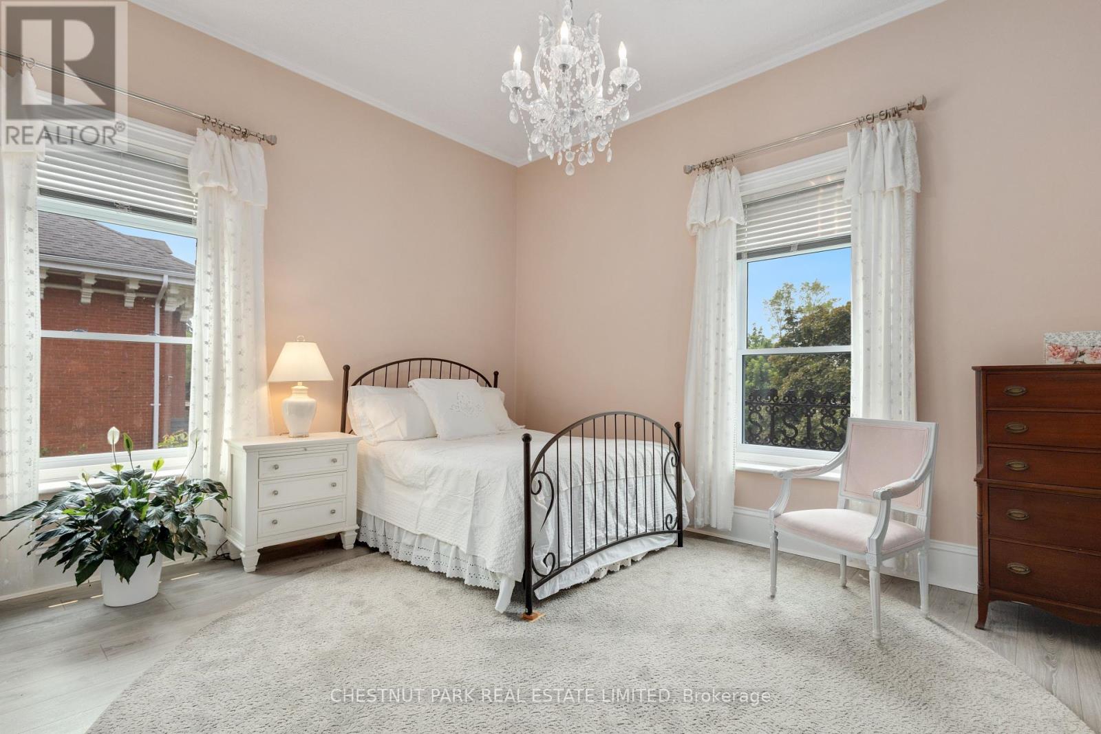 Photo 3 of 219 Charles Street, Belleville ON