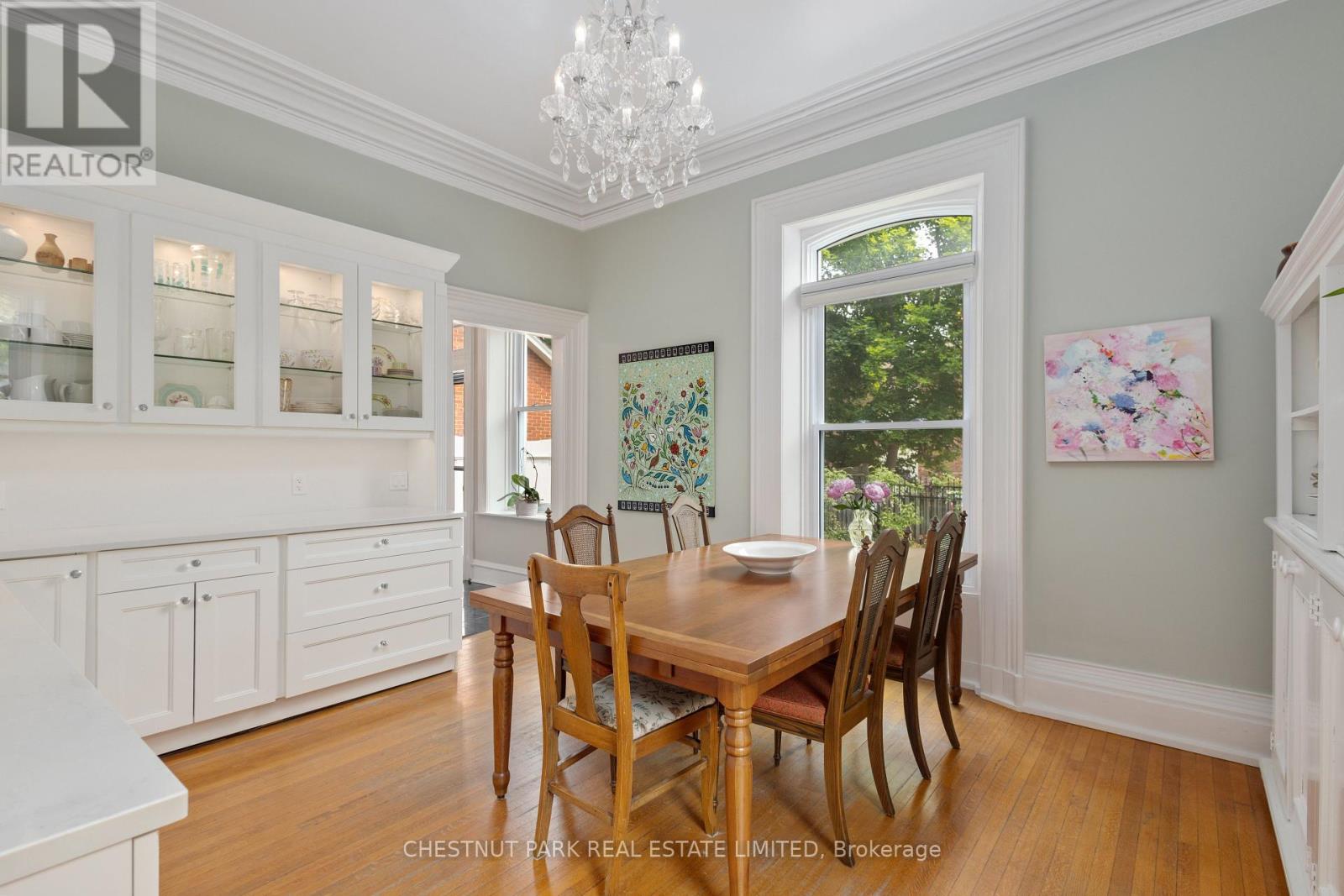 Photo 4 of 219 Charles Street, Belleville ON
