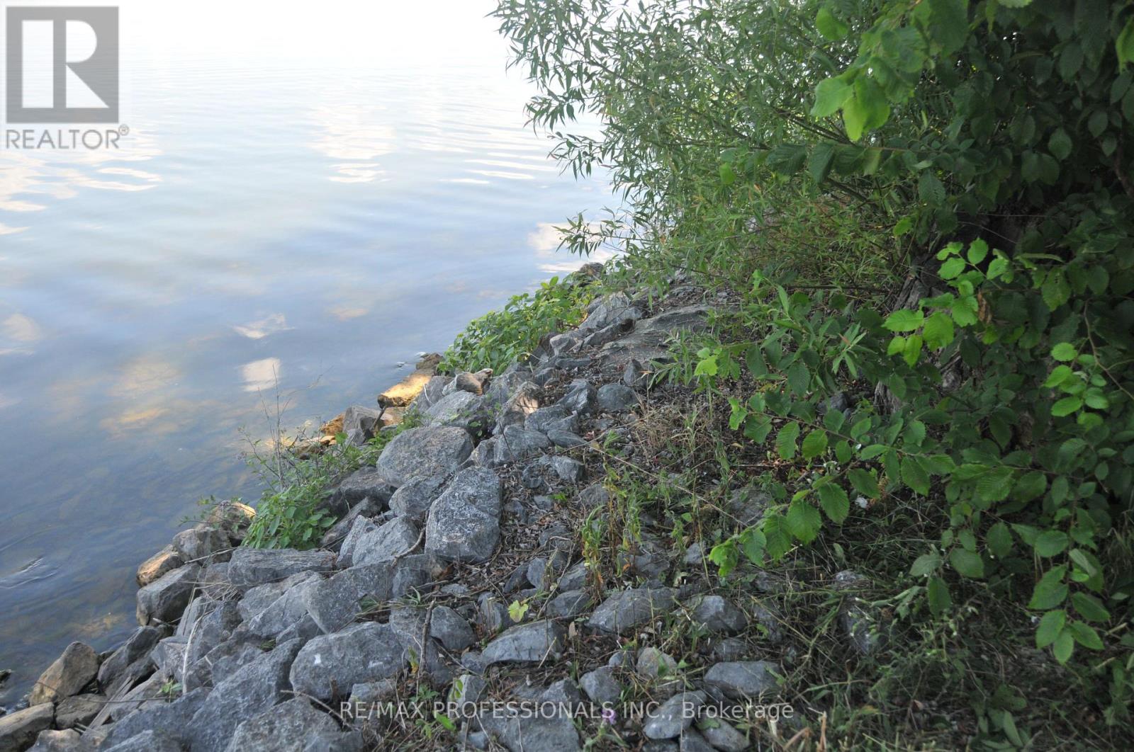 Photo 33 of 34 Owen Lane, Prince Edward County ON