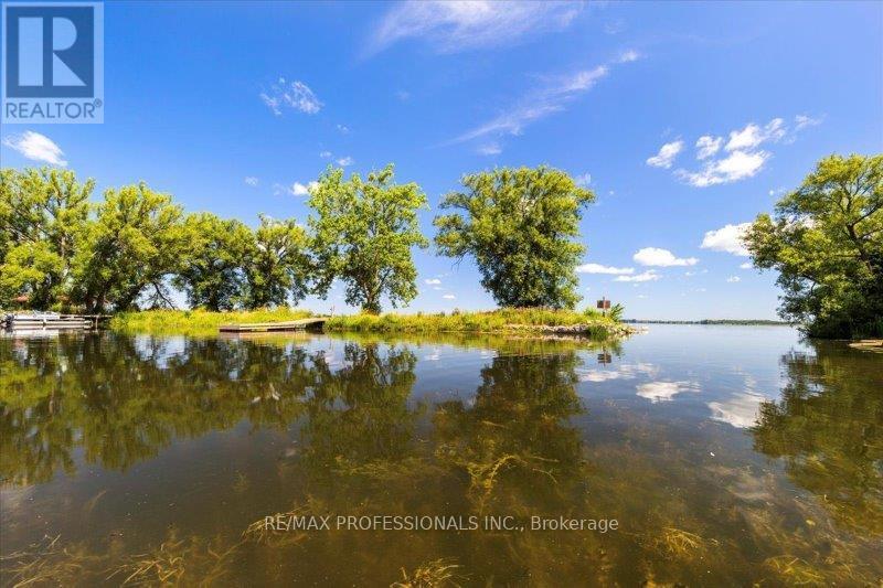Photo 29 of 34 Owen Lane, Prince Edward County ON