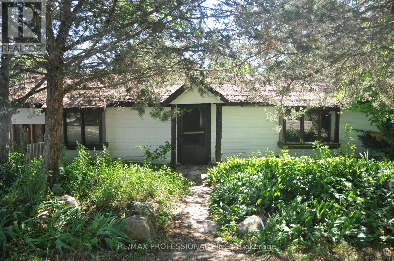 Photo 22 of 34 Owen Lane, Prince Edward County ON
