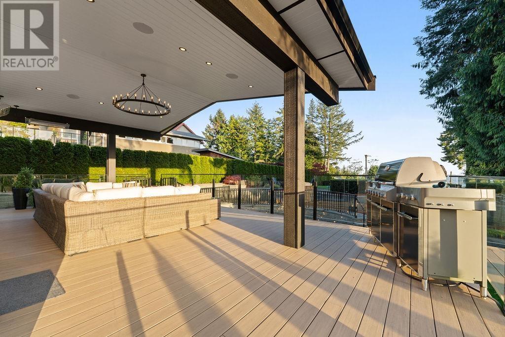 Photo 28 of 105 Monte Vista Court, North Vancouver BC