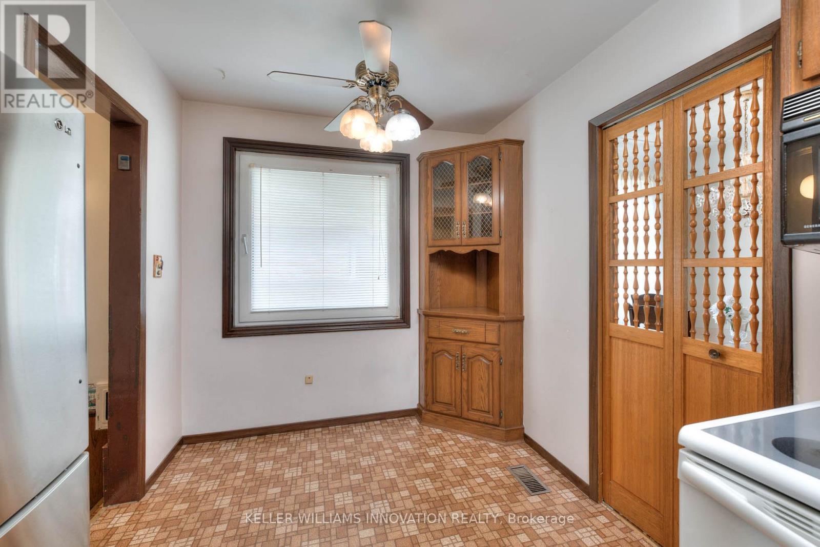 Photo 14 of 147 Clark Avenue, Kitchener ON